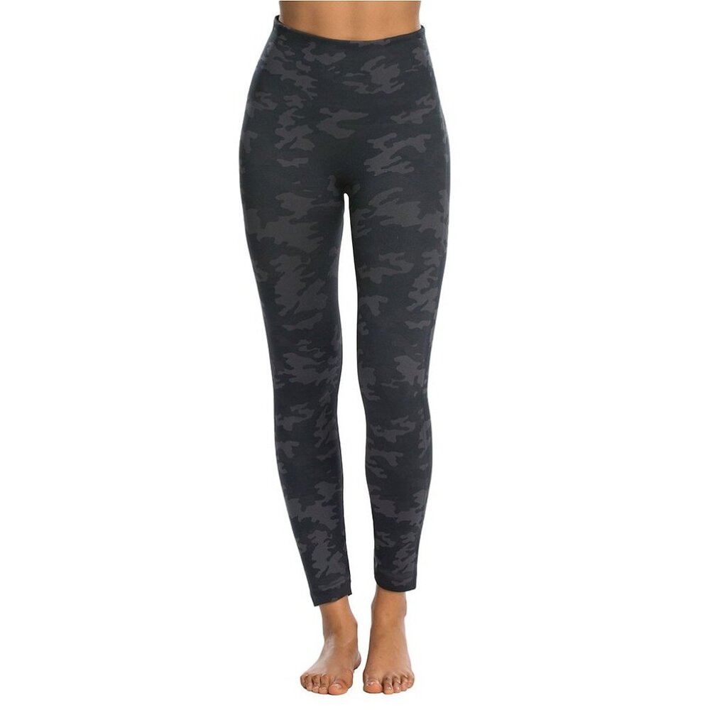 Spanx Womens Look At Me Now Seamless Leggings Black Camo FL3515 size Small